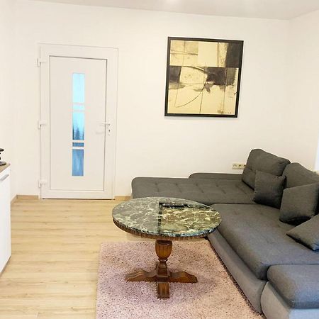 3 Bedroom Apartment In Leverkusen Eksteriør bilde
