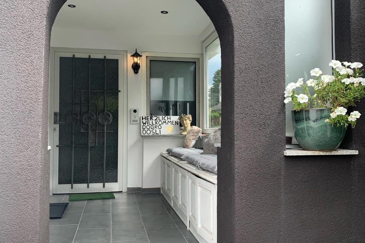 3 Bedroom Apartment In Leverkusen Eksteriør bilde
