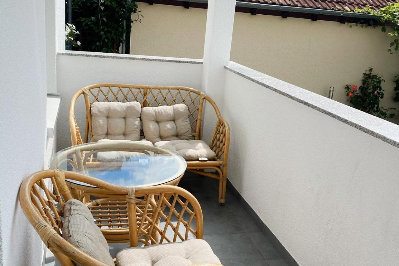 3 Bedroom Apartment In Leverkusen Eksteriør bilde